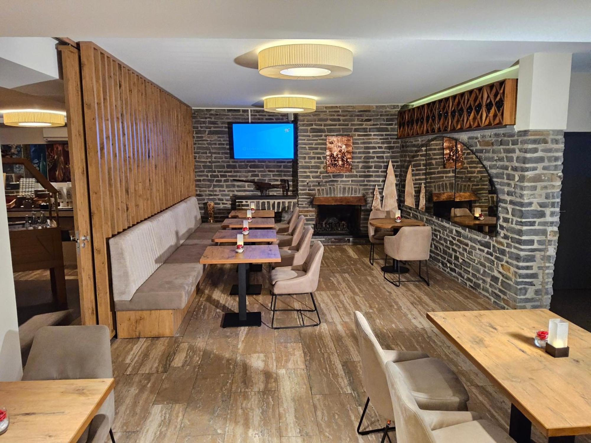 Christiana'S Wein & Art Hotel Бернкастель-Кюс Экстерьер фото