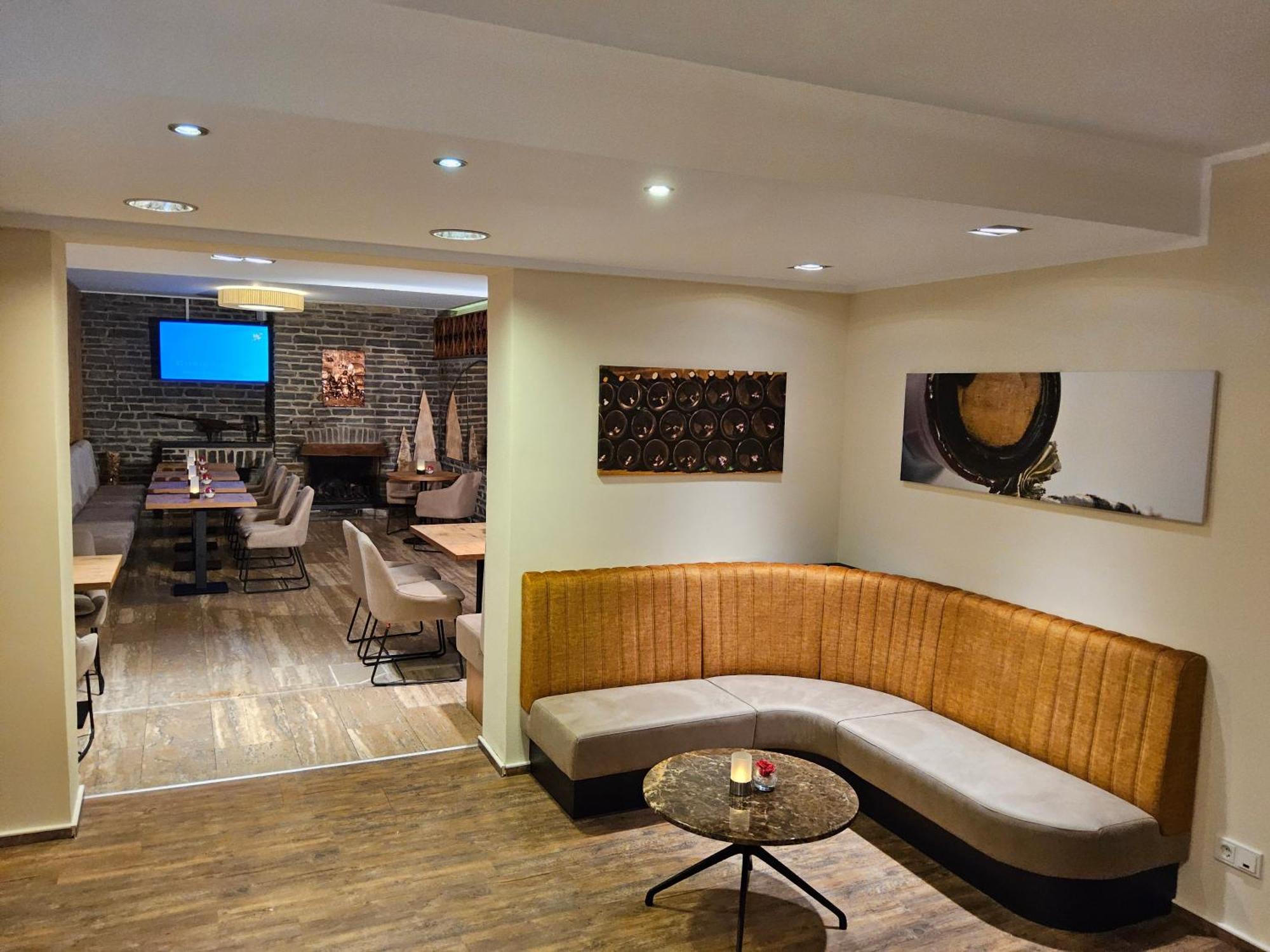 Christiana'S Wein & Art Hotel Бернкастель-Кюс Экстерьер фото