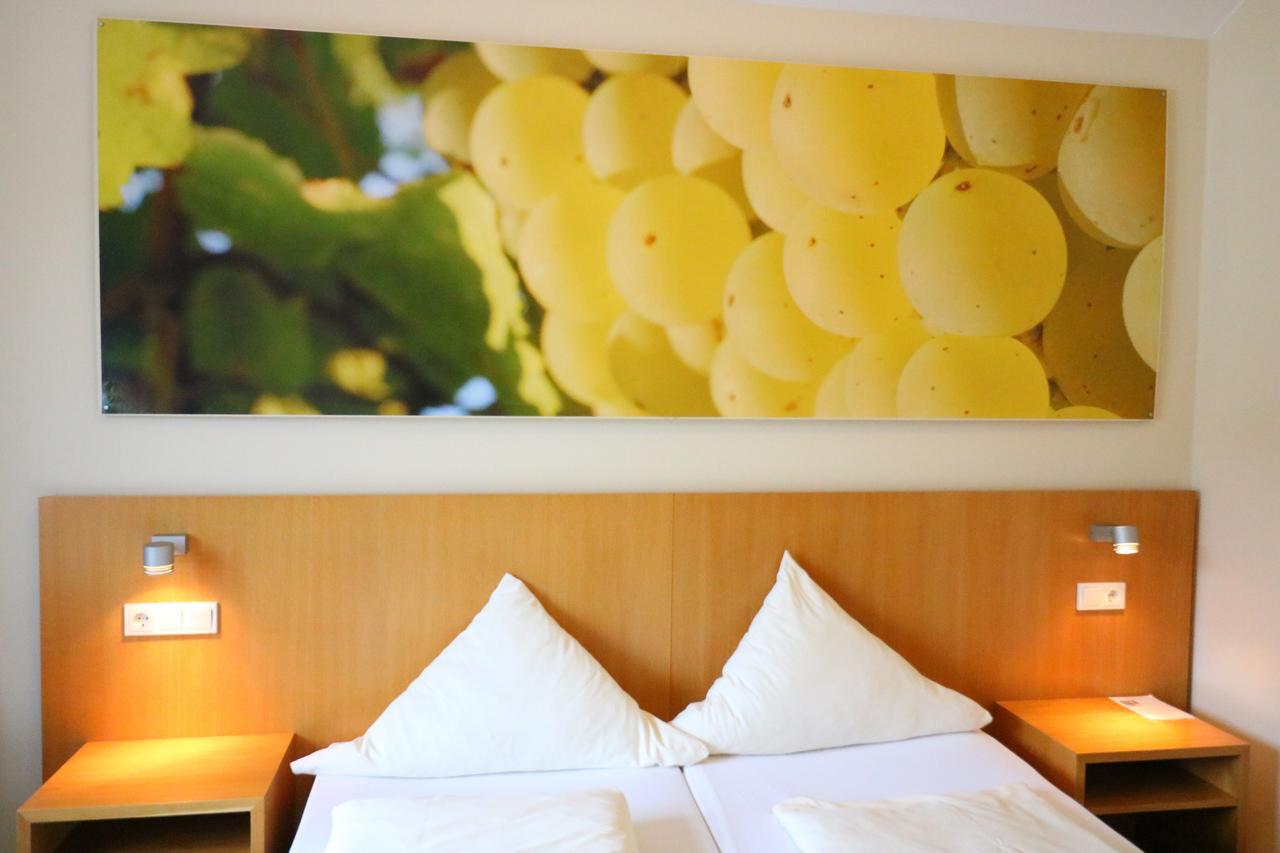 Christiana'S Wein & Art Hotel Бернкастель-Кюс Экстерьер фото