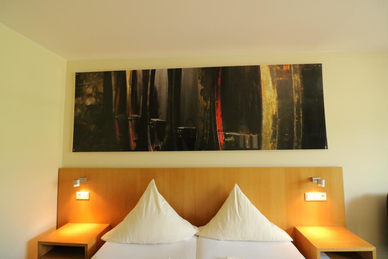 Christiana'S Wein & Art Hotel Бернкастель-Кюс Экстерьер фото