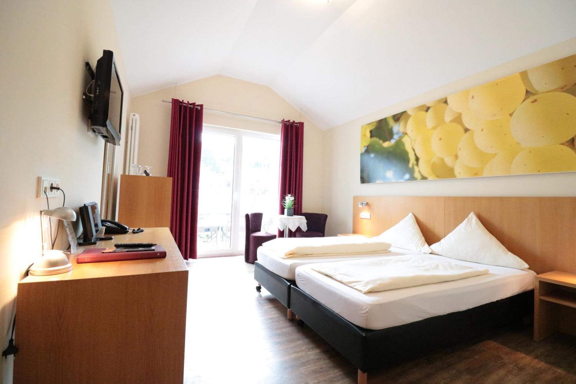 Christiana'S Wein & Art Hotel Бернкастель-Кюс Экстерьер фото